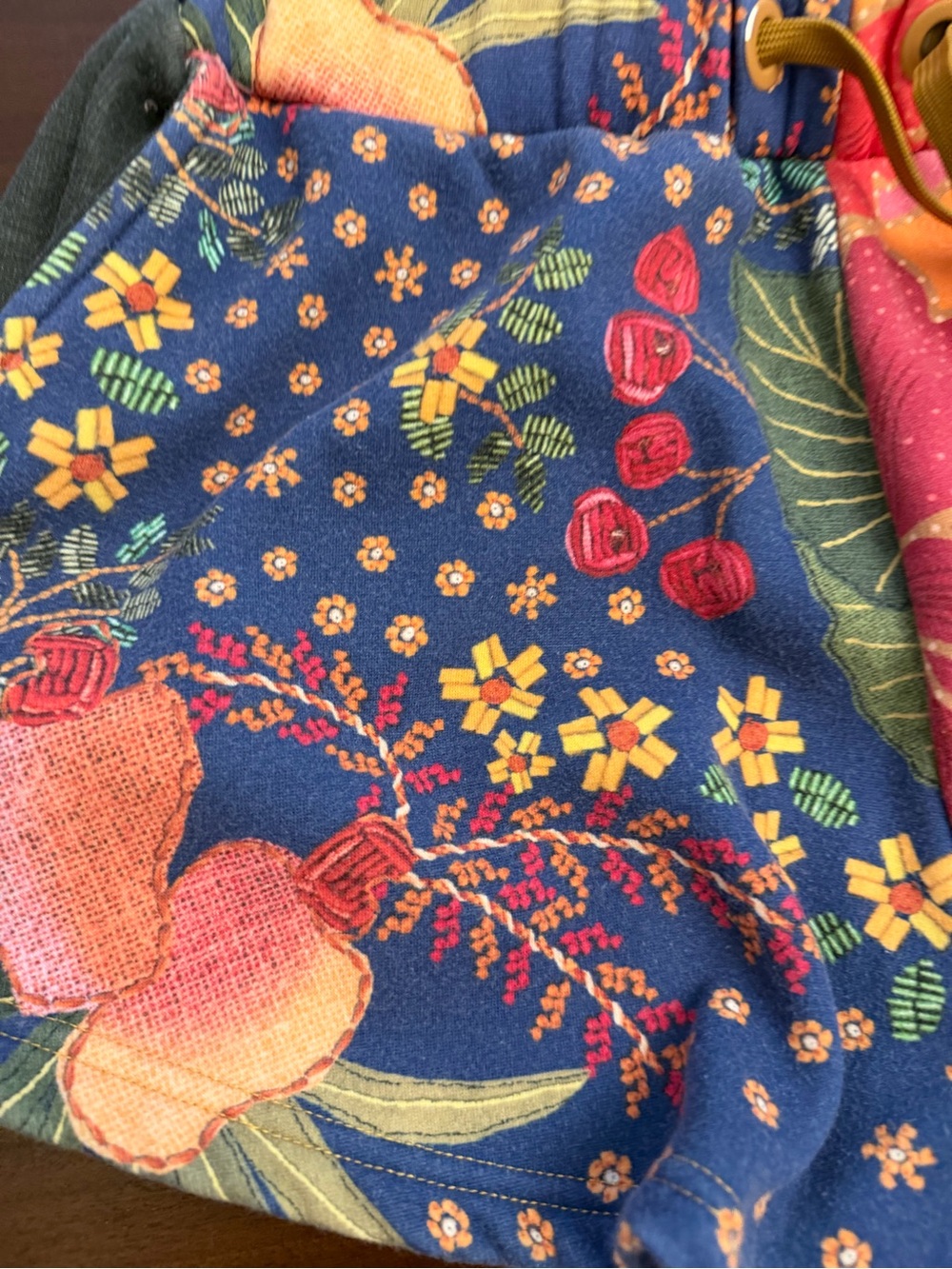 FARM RIO Mix Scarves Multi-pattern Shorts (10) - Picture 3 of 7